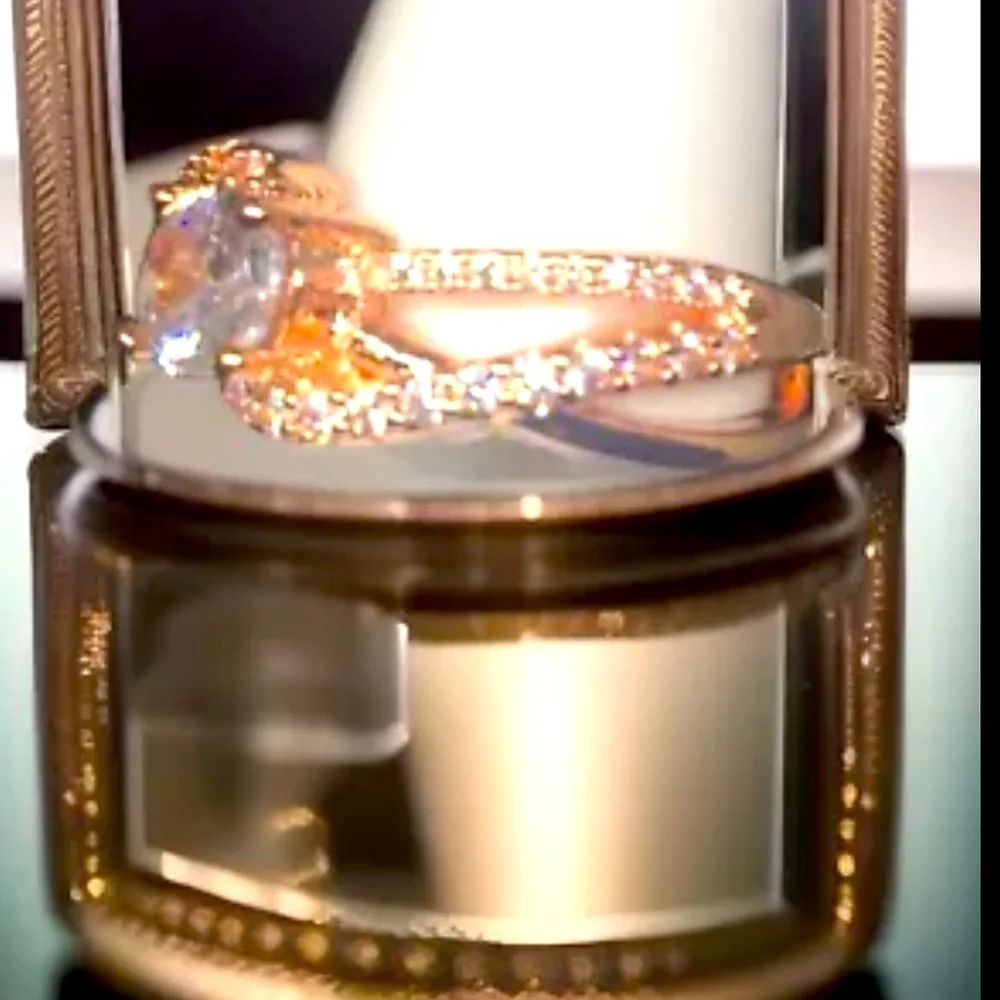 14 Kt Rose Gold & Sterling Silver Main 💎 Moissanite W/Moissanites Lining Ring